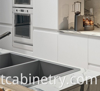 white oak cabinets